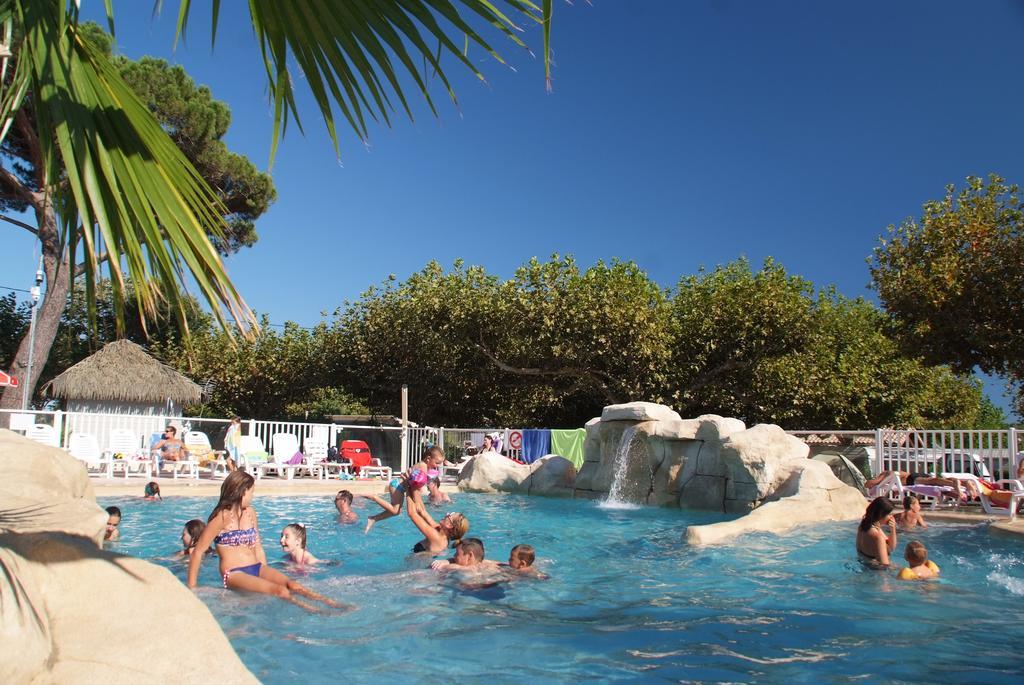 La Pinede Camping Grimaud Εξωτερικό φωτογραφία